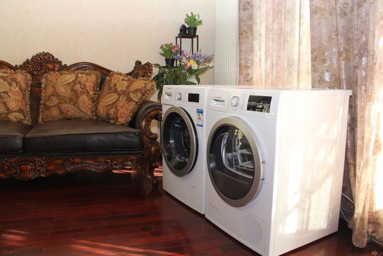 什么是半自動(dòng)洗衣機(jī)?跟全自動(dòng)有什么區(qū)別? 